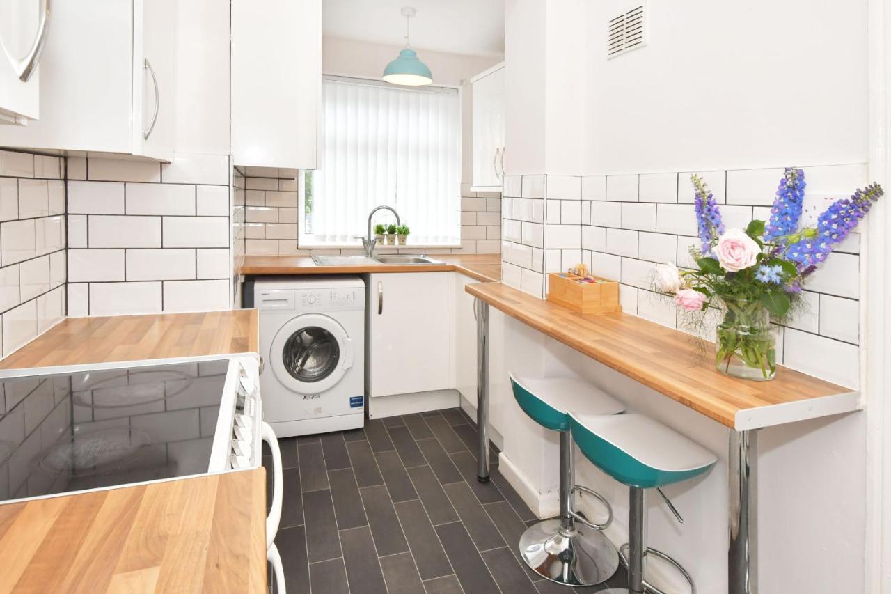 Wistaston House By Yourstays 5 Double Bedrooms And 2 Bathrooms, Great For Groups! Book Now!クルー エクステリア 写真