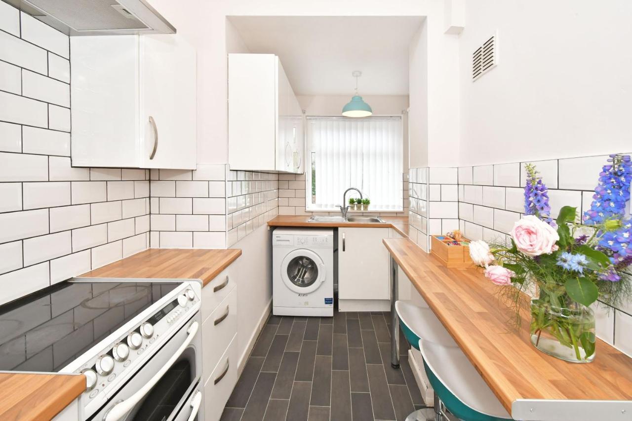 Wistaston House By Yourstays 5 Double Bedrooms And 2 Bathrooms, Great For Groups! Book Now!クルー エクステリア 写真