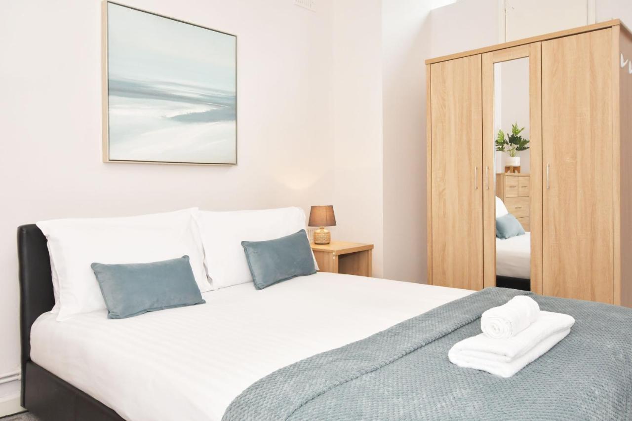 Wistaston House By Yourstays 5 Double Bedrooms And 2 Bathrooms, Great For Groups! Book Now!クルー エクステリア 写真